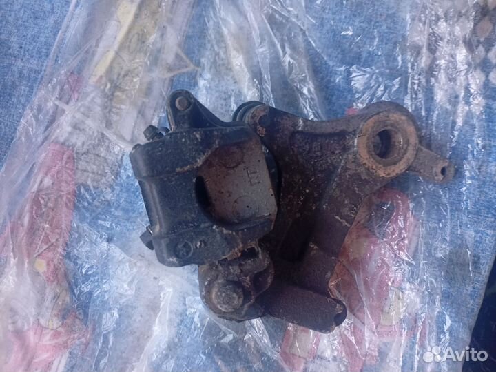 Запчасти Honda NX 650 Dominator