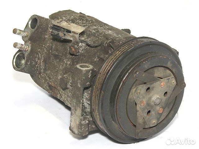 Компрессор кондиционера Nissan Skyline v35