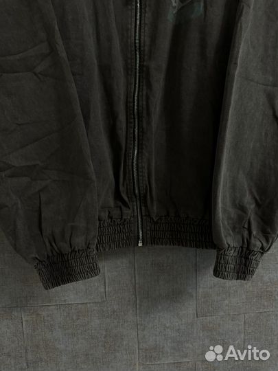 В Наличии Enfants riches deprimes death in flight