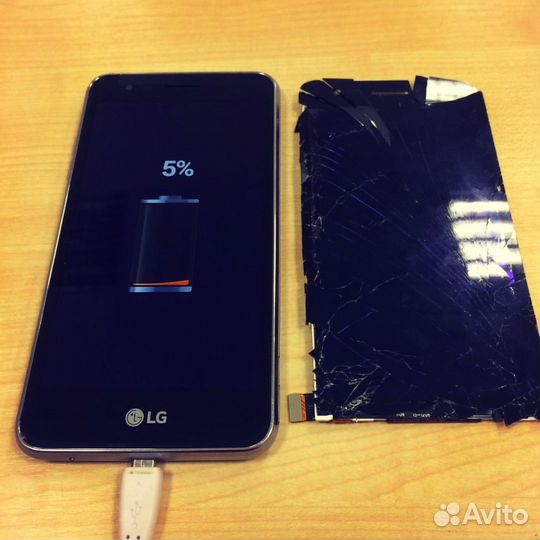 Замена дисплеев на телефонах