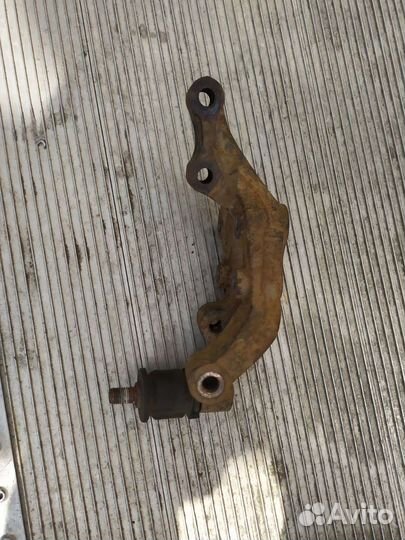 Кулак задний правый для Шевроле Лачетти