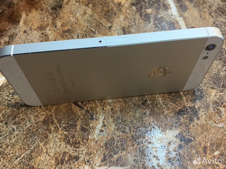 iPhone 5, 16 ГБ