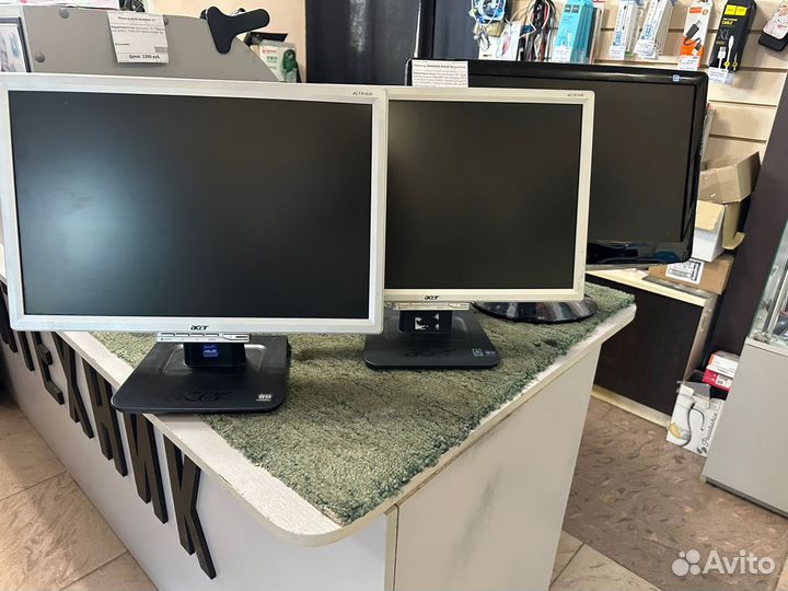 Монитор широкоформатный 16:9