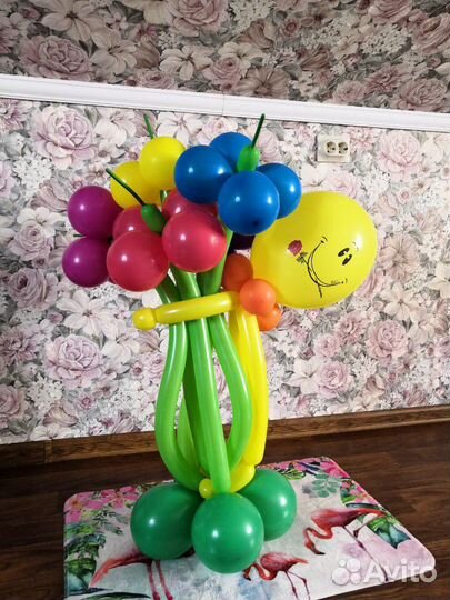 Смайл с букетом