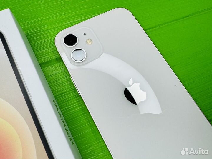iPhone 12, 64 ГБ