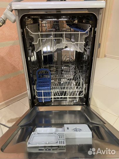 Продам посудомоечную машину indesit