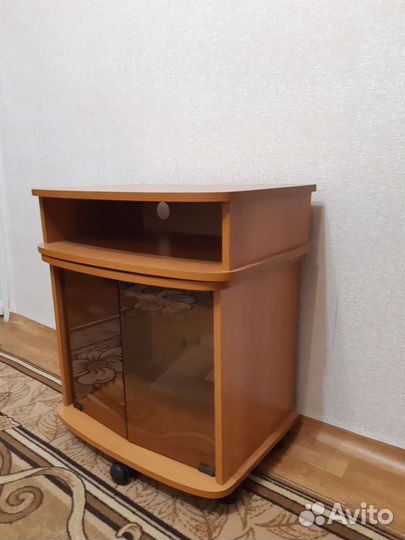 Тумба под телевизор