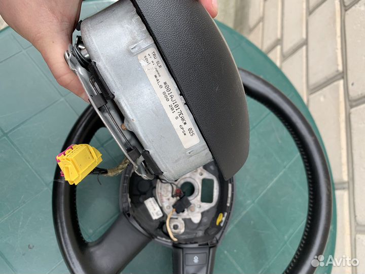 Audi q7 руль, шторки в багажник