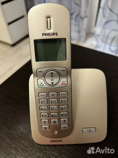 Мобильные телефоны Philips CD2701C