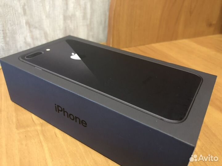 iPhone 8 Plus, 256 ГБ