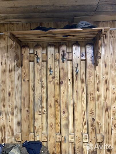 Вешалка в прихожую