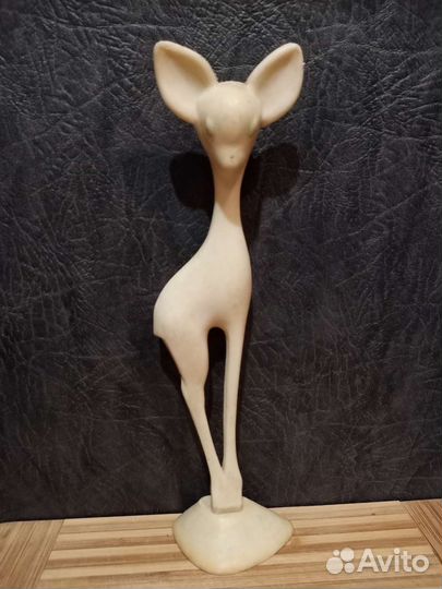 Олень на пьедестале винтаж СССР