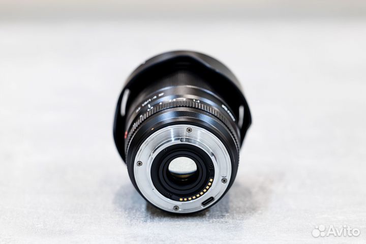 Объектив Viltrox AF 13mm F1.4 Fuji X