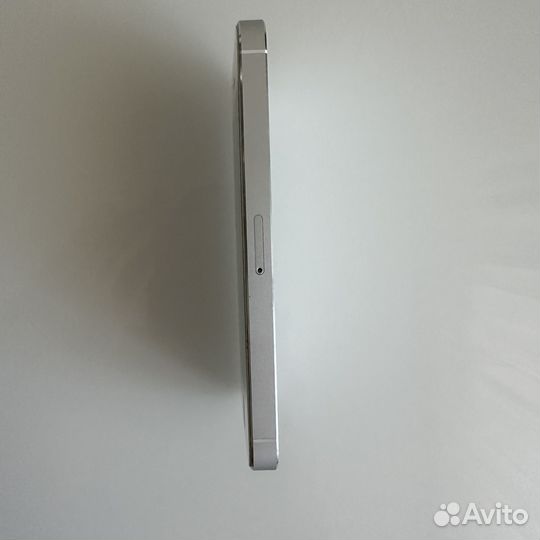 iPhone 5S, 16 ГБ
