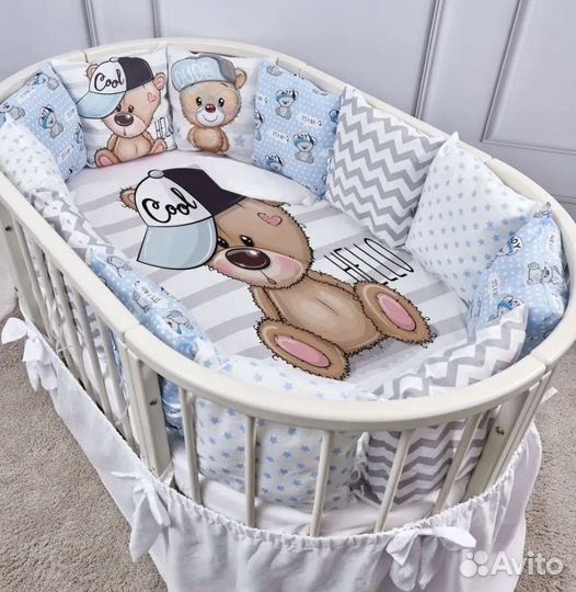 Бортики в кроватку новые с одеялом