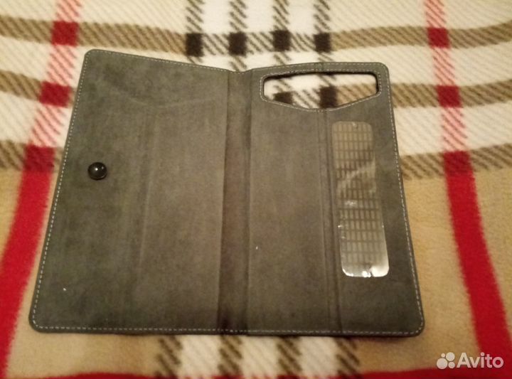Кейс-книжка для смартфона