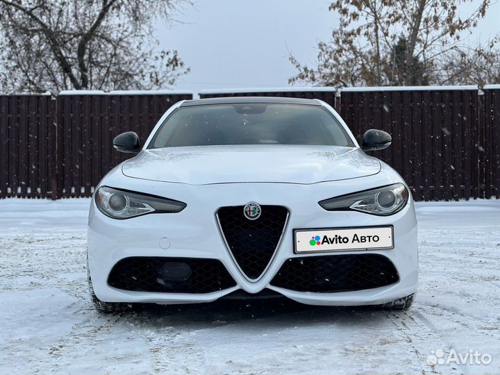 Alfa Romeo Giulia 2.0 AT, 2016, 110 000 км