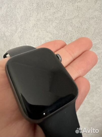 Apple Watch Series 4, 44 м
