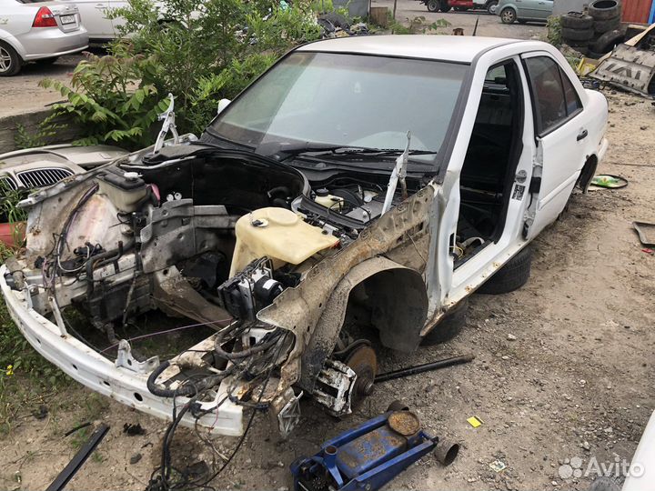 Разбор Mercedes W202 om611