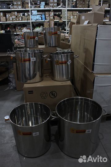 Бак для воды с крышкой