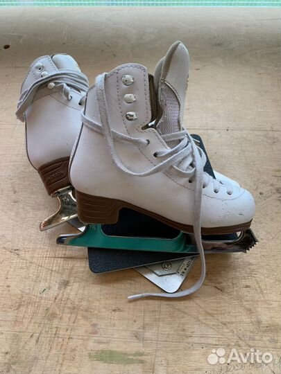 Фигурные коньки Jackson Artiste 12c