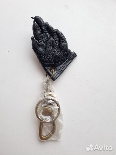 Брелок из кожи крокодила, черный, новый. Производи