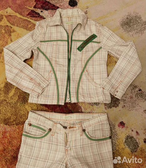 Стильный джинсовый костюм urbano