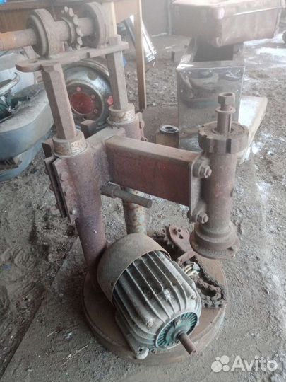 Станок сверлильный