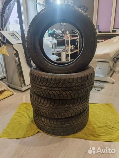 GT Radial Champiro IcePro 215/60 R16 91T