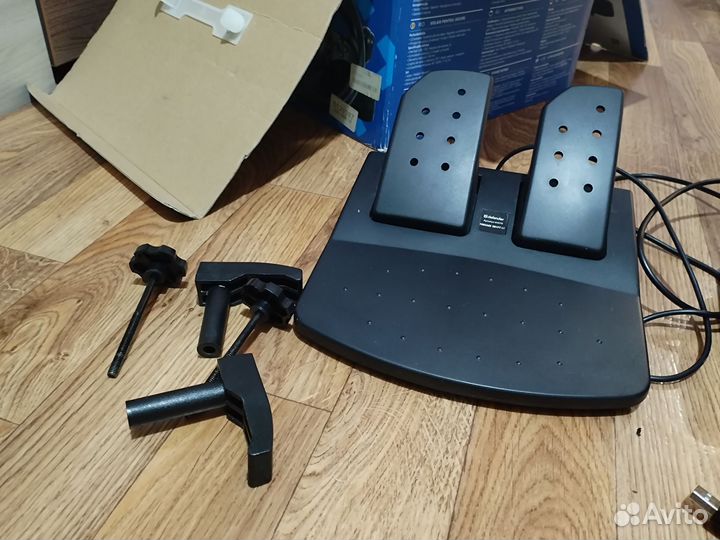 Игровой руль defender forsage drift gt