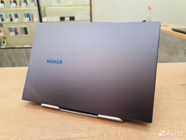 Ноутбук honor на Ryzen 5 3500u+8gb/SSD