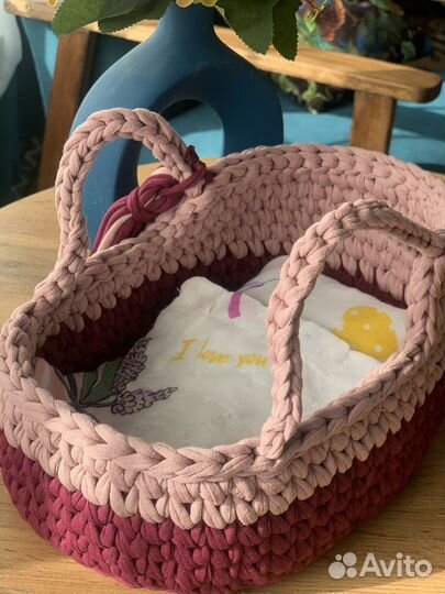 Корзинка трикотажная для пупсика