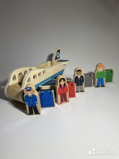 Машинки - автовоз и самолет с пассажирами
