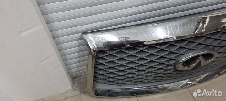 Решетка радиатора Infiniti QX80/2017