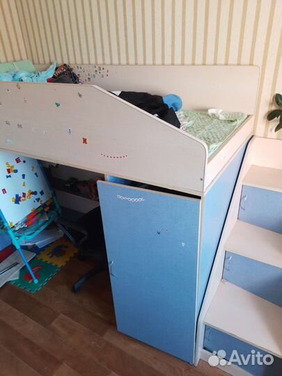 Детская кровать чердак бу, со шкафом