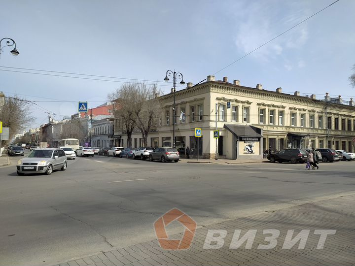 Помещение на пл.Революции на трафике под кафе, маг