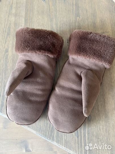 Варежки зимние женские