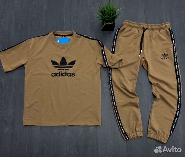 Спортивный костюм весенний Adidas