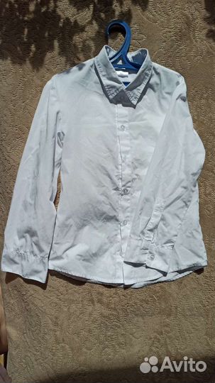 3 белые рубашки для мальчика