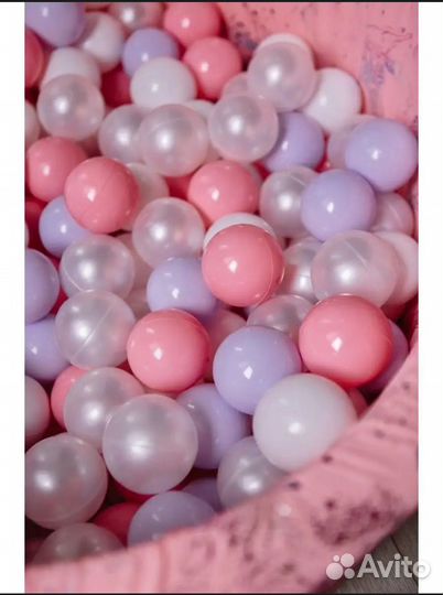 Сухой бассейн с шариками