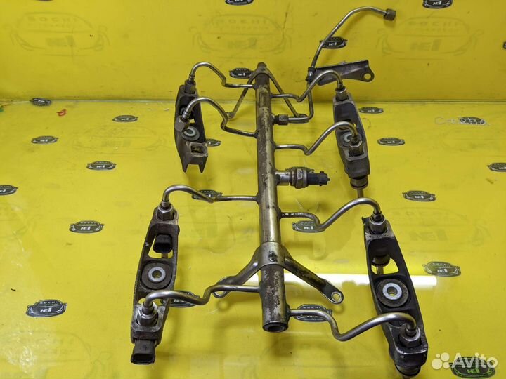 Топливная рампа с форсунками Porsche Cayenne