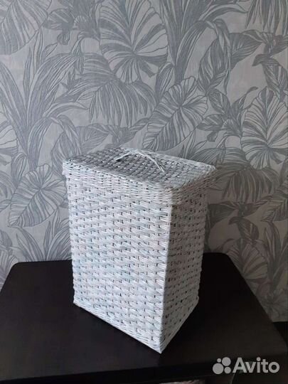 Корзина плетёная, абажуры