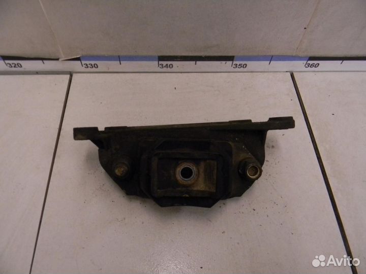 Кронштейн опоры кпп Logan 2005-2014