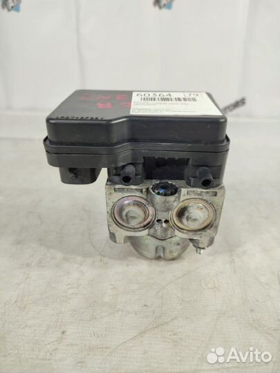 Блок abs Toyota Wish ZNE10 1ZZ-FE 2006