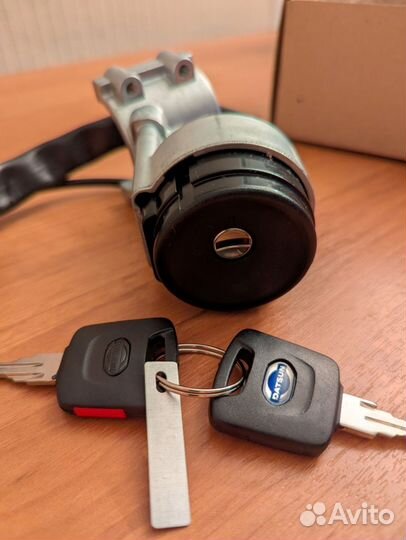 Замок зажигания datsun