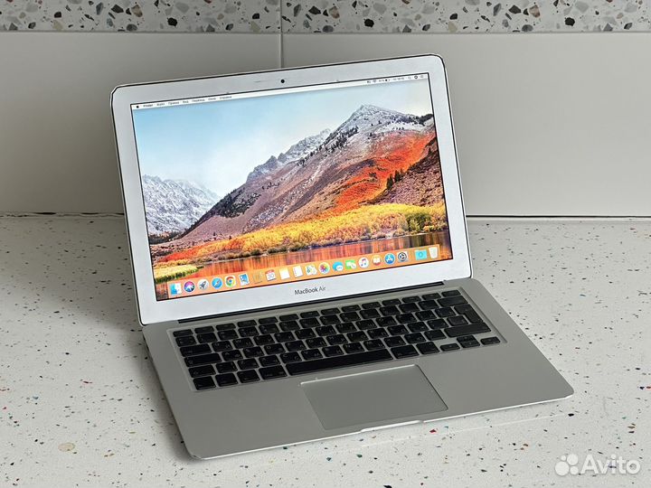 Apple MacBook Air 13 Late 2010