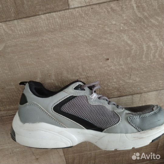 Кроссовки мужские