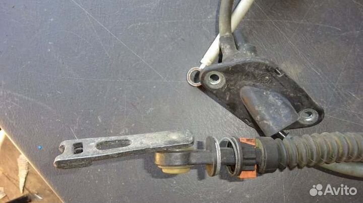 Трос переключения АКПП Volvo Xc90 C 59 B5254T2