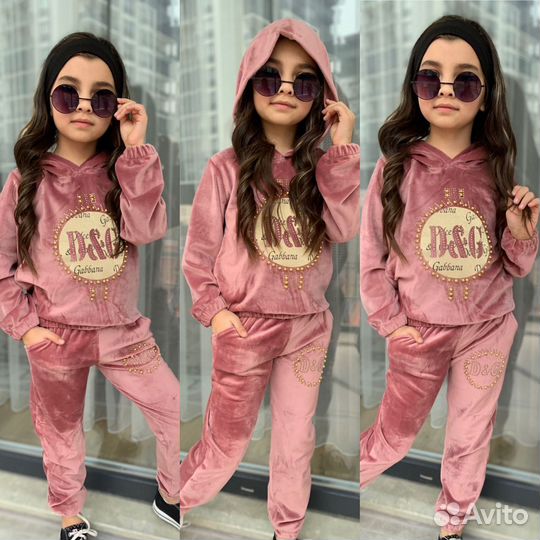 Велюровый костюм на 8 лет