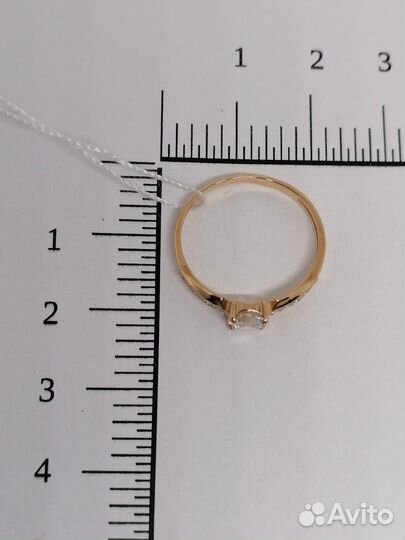 Золотое кольцо с фианитом 16,5р